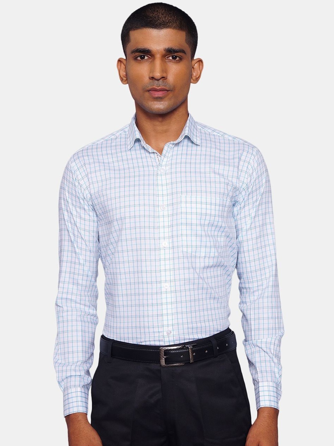 

Wintage Men White & Blue Opaque Checked Pure Cotton Formal Shirt
