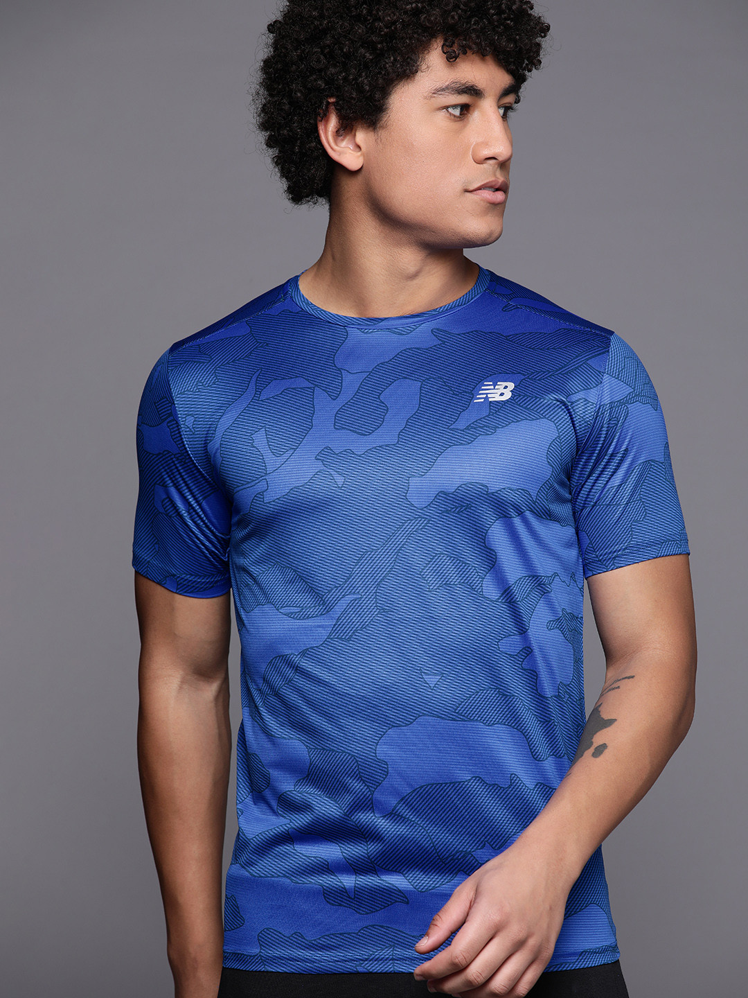 

New Balance Men Printed Running T-shirt, Blue