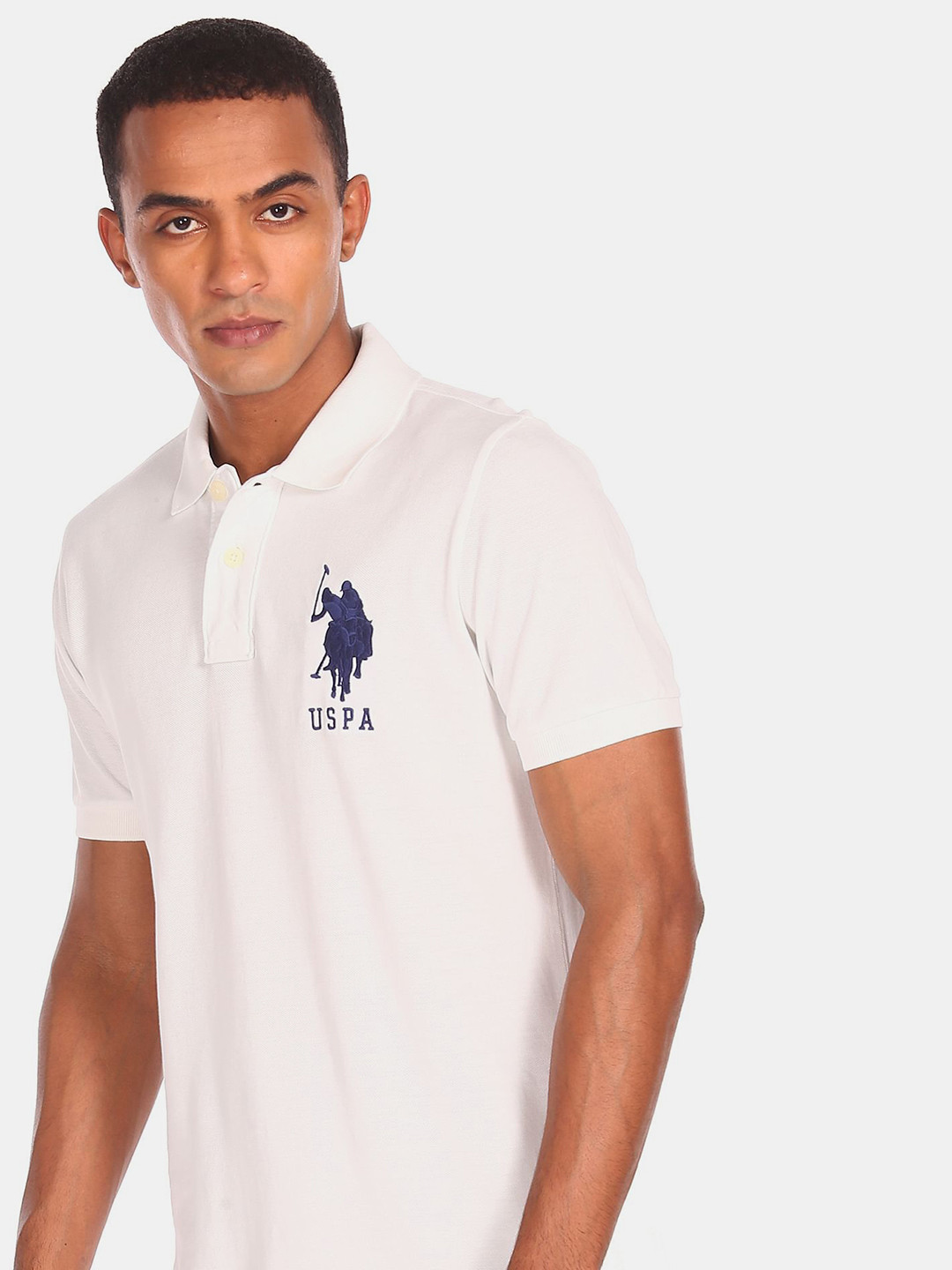 

U.S. Polo Assn. Men White & Navy Blue Solid Polo Collar T-shirt