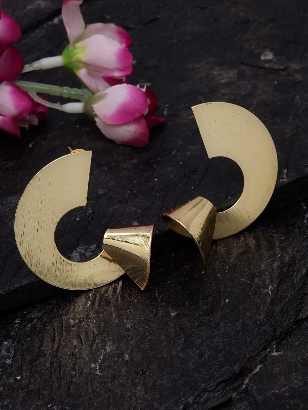 

DUGRISTYLE Gold-Plated Contemporary Studs Sterling Silver Funnel Earrings