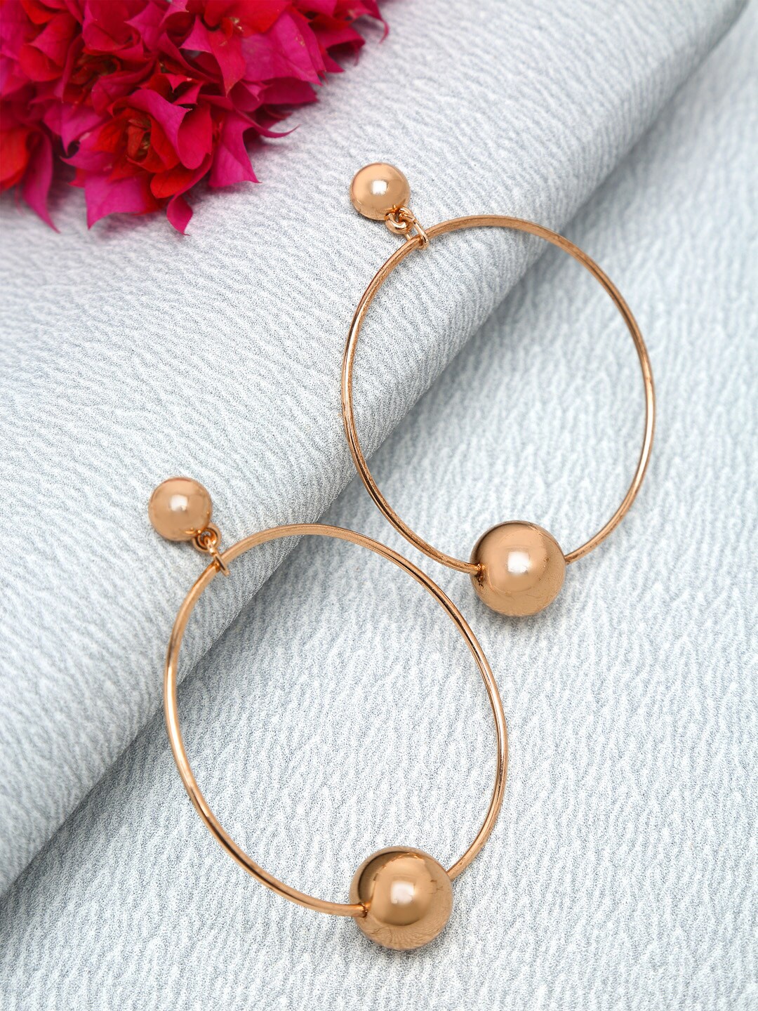 

Madame Rose Gold Contemporary Hoop Earrings