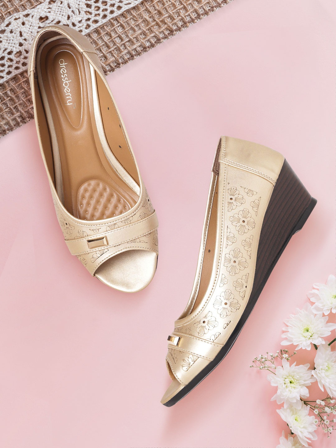 

DressBerry Muted Gold-Toned Floral Printed Wedges with Laser Cuts & Buckle Detail