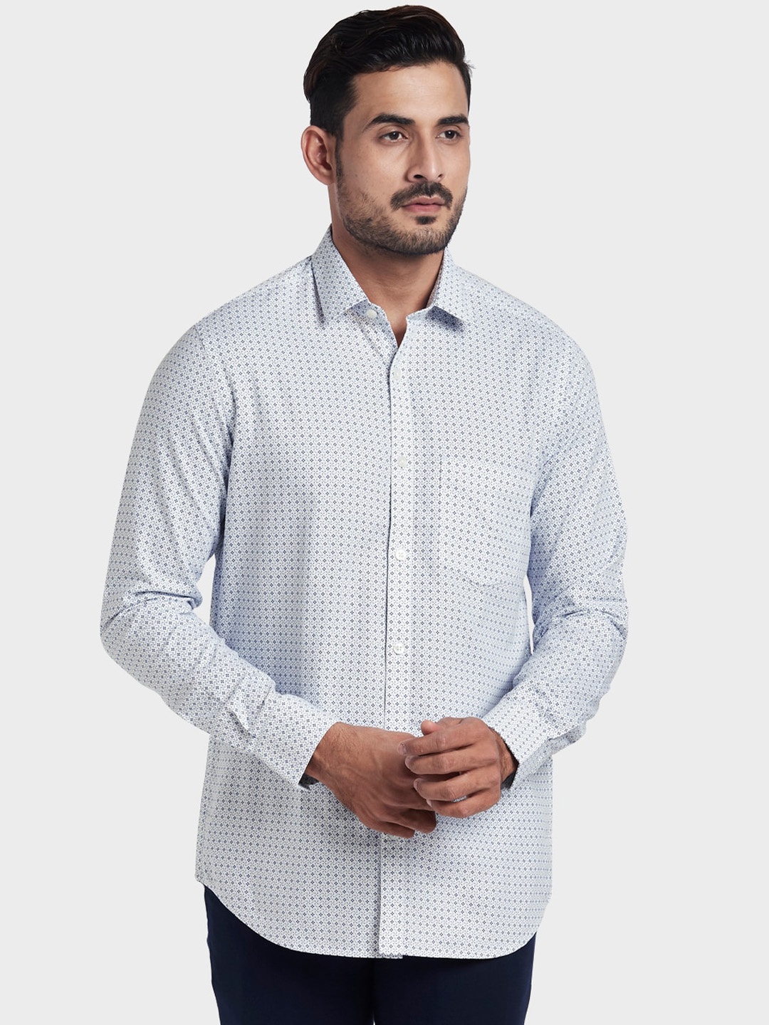

ColorPlus Men White Tailored Fit Opaque Checked Casual Shirt