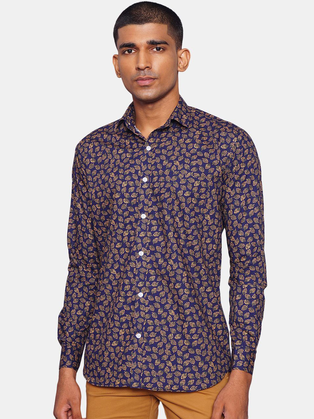

Wintage Men Navy Blue Floral Opaque Printed Pure Cotton Casual Shirt