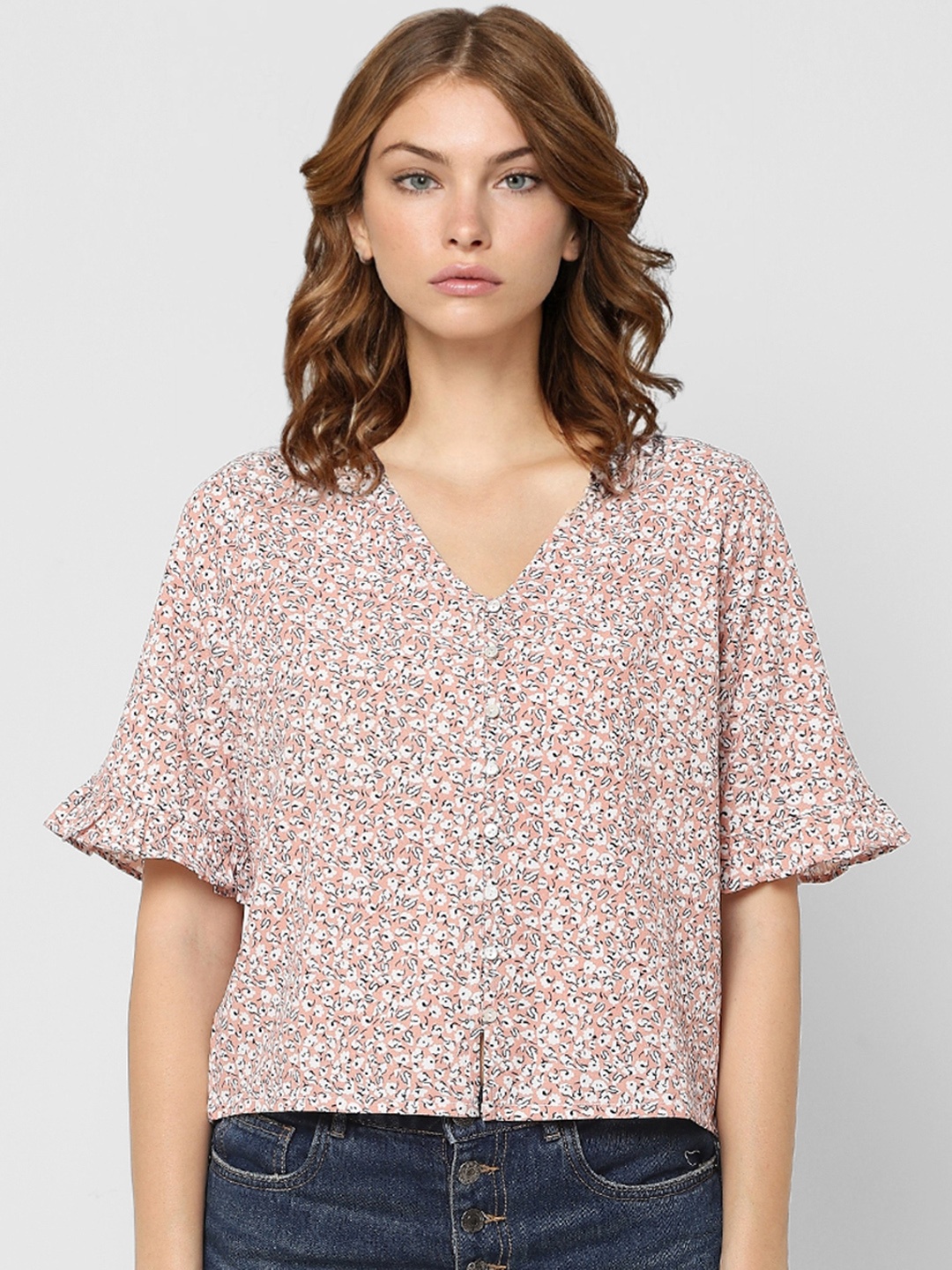

ONLY Women Peach-Coloured & White Floral Print Crop Top