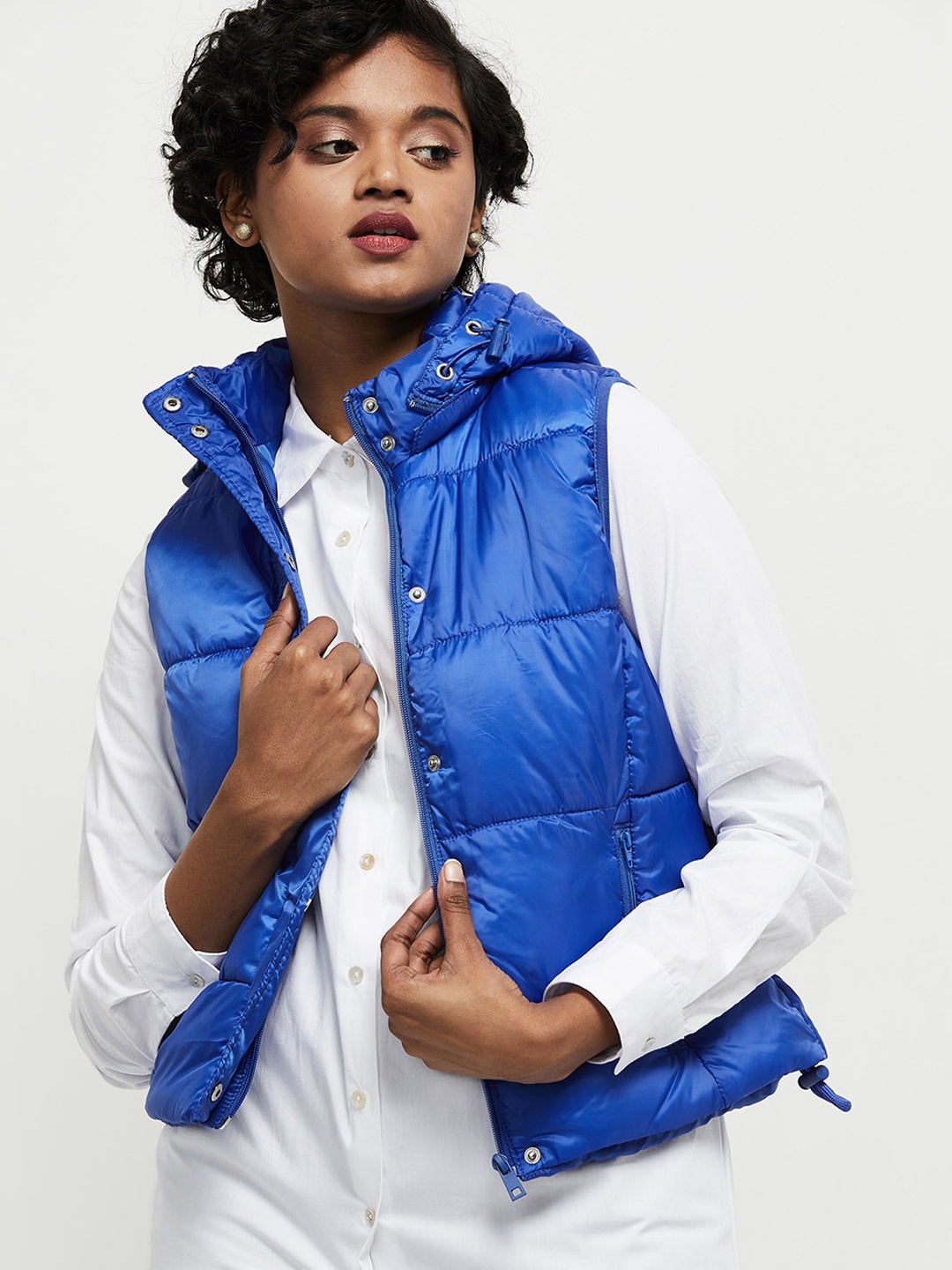 

max Women Blue Colourblocked Windcheater Bomber Jacket
