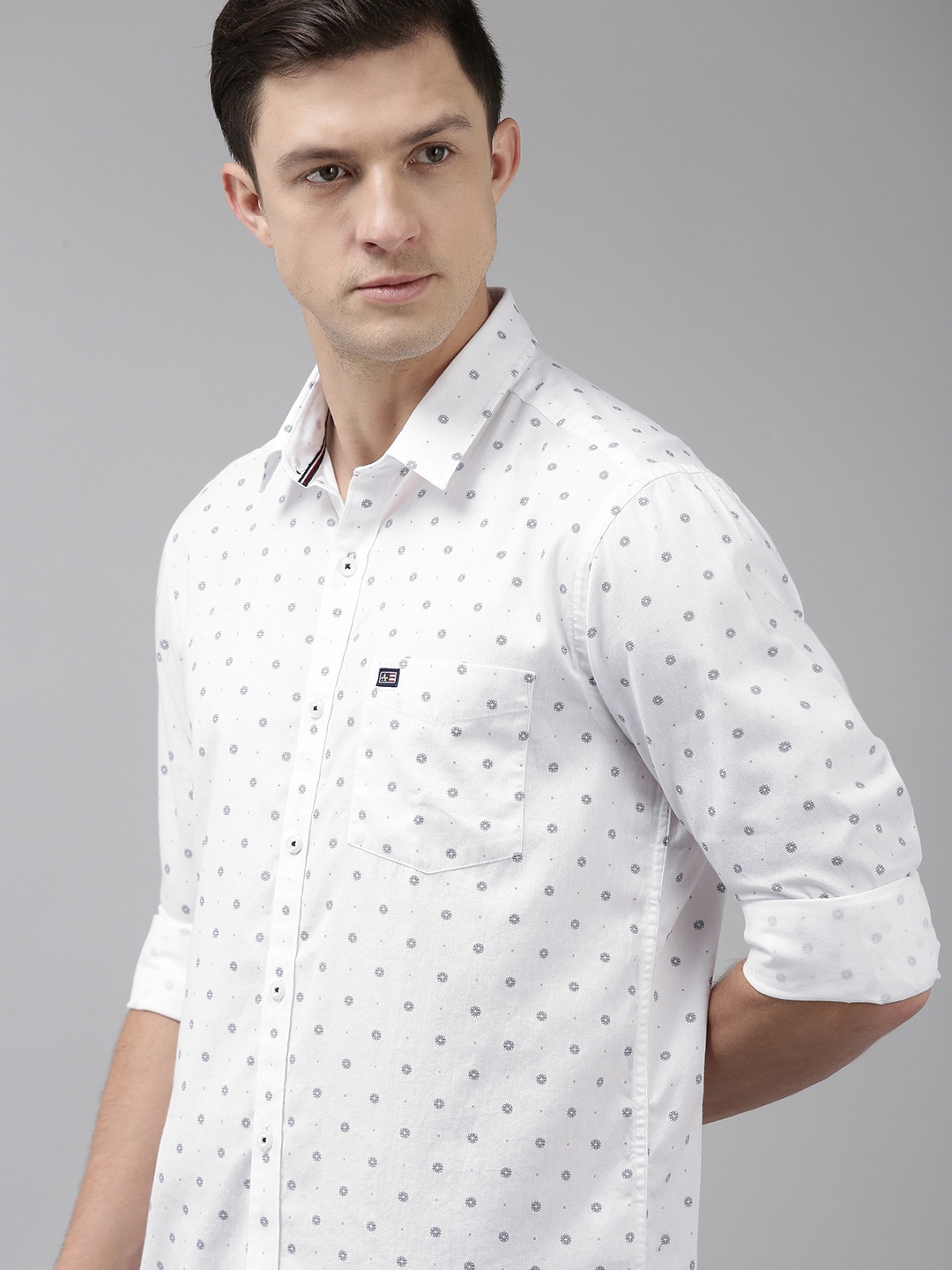 

Arrow Sport Men White Slim Fit Opaque Printed Casual Shirt