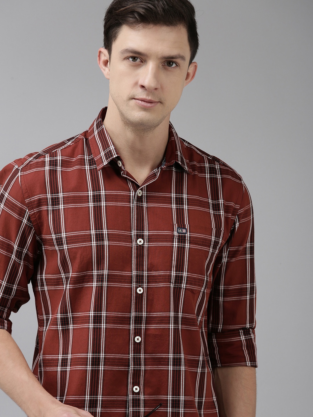 

Arrow Sport Men Brown & White Slim Fit Opaque Checked Casual Shirt