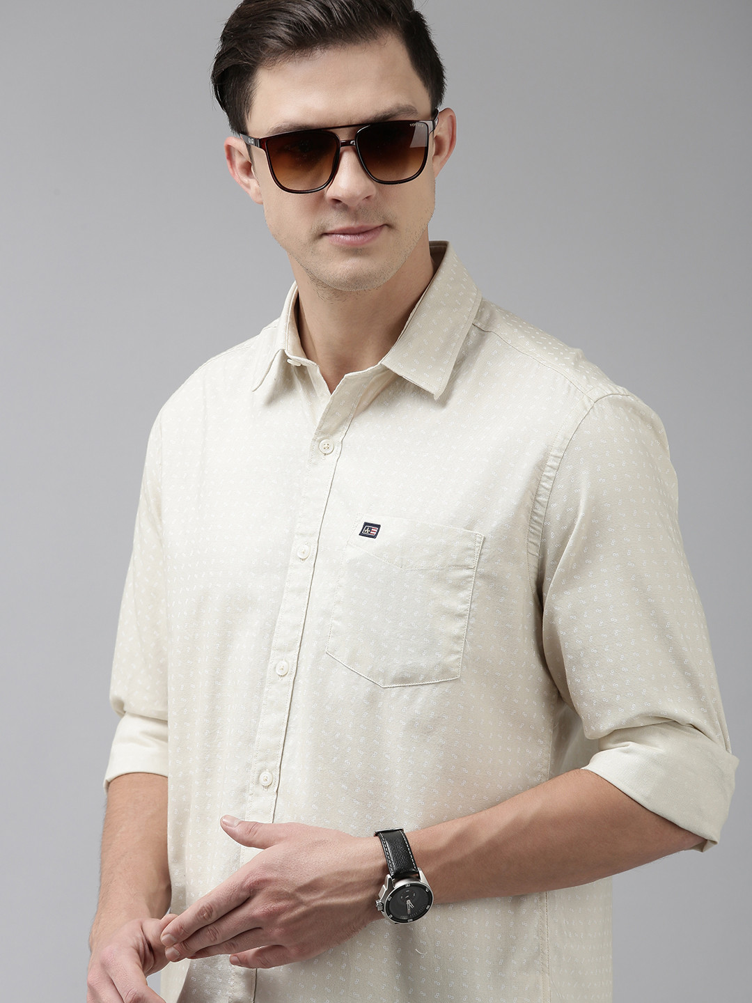 

Arrow Sport Men Beige & White Printed Manhattan Slim Fit Pure Cotton Casual Shirt