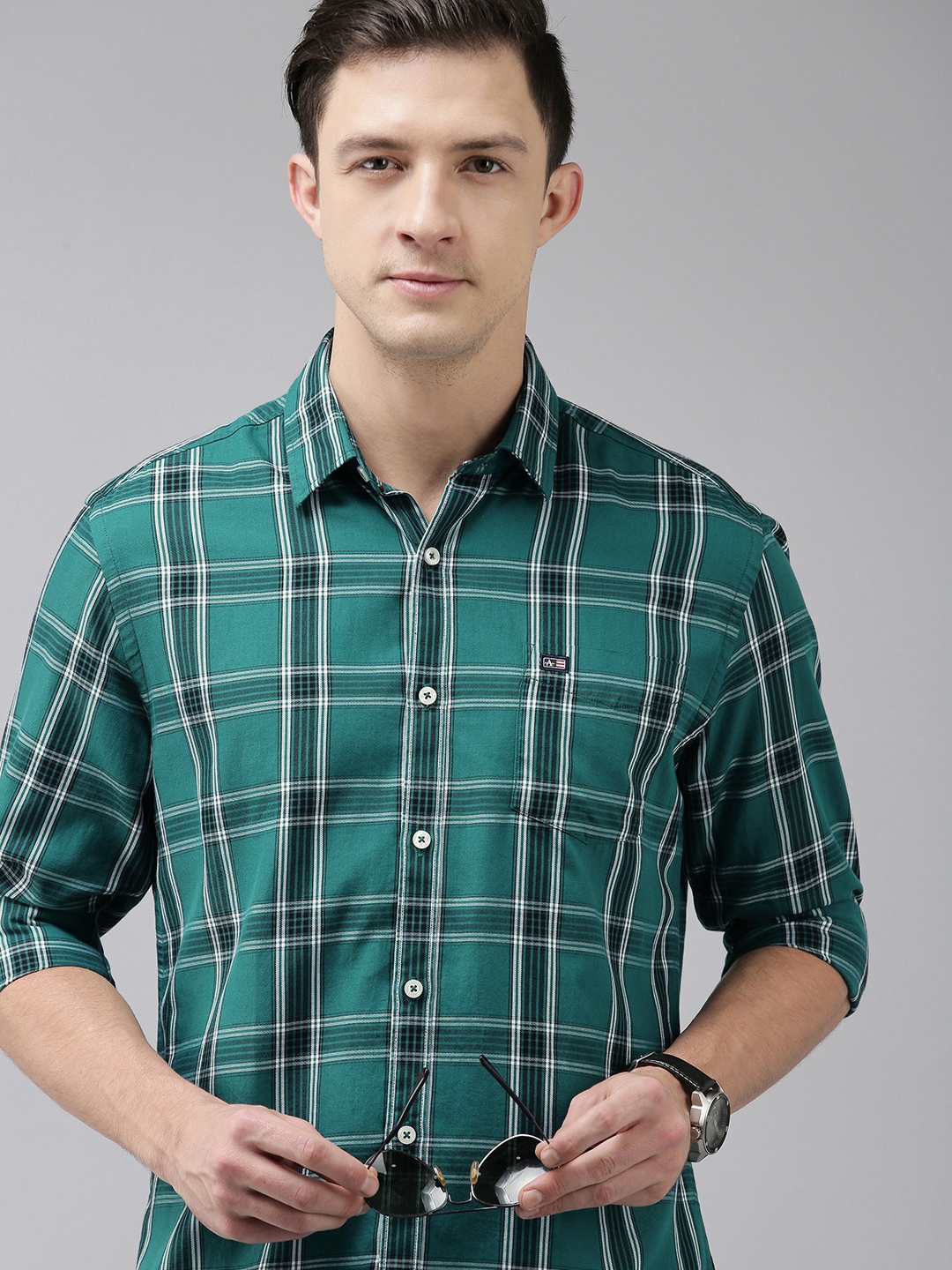 

Arrow Sport Men Teal Green & Black Slim Fit Tartan Checks Pure Cotton Casual Shirt