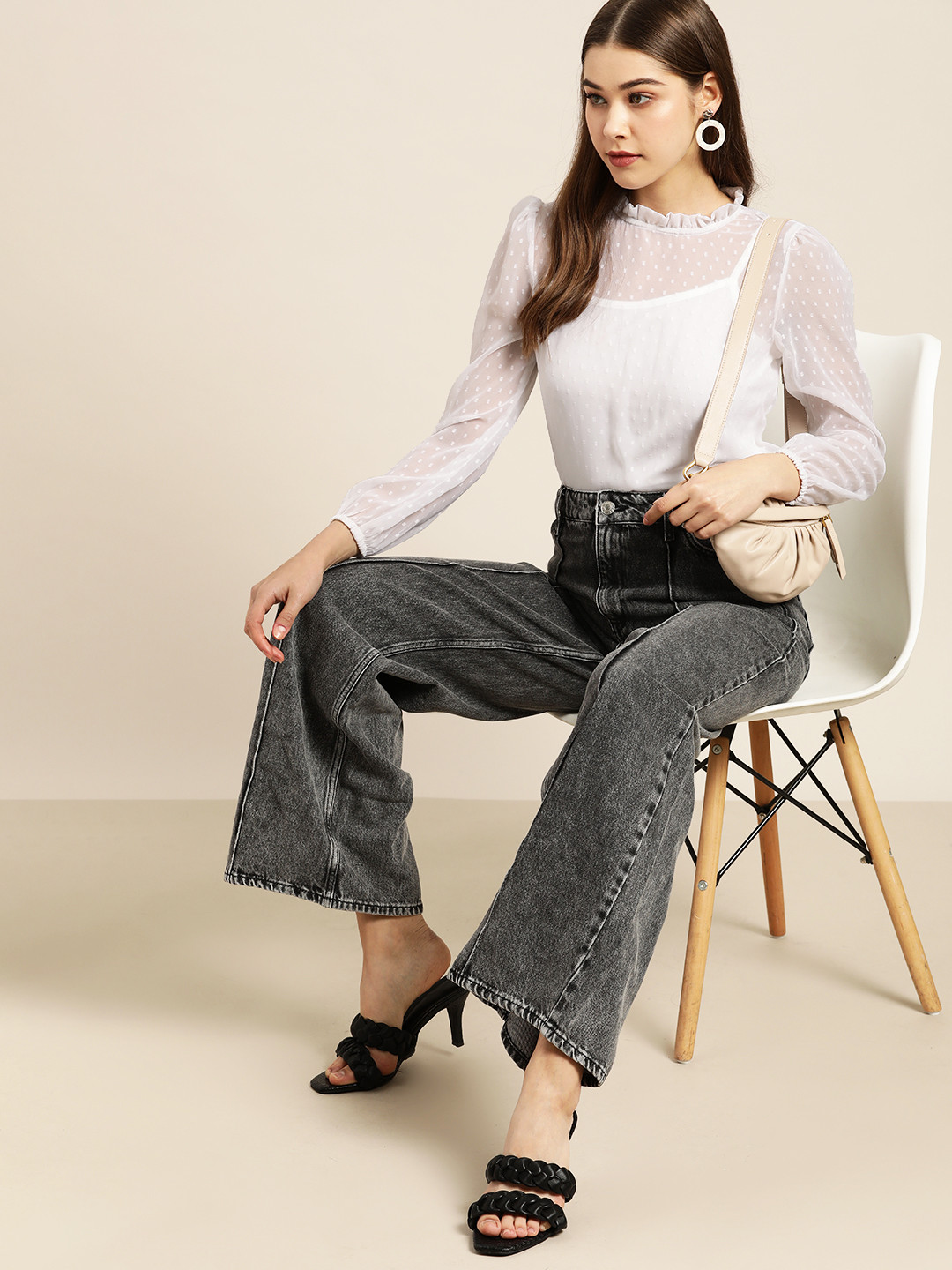 

Moda Rapido White Self-Design Geometric Dobby Weave Top