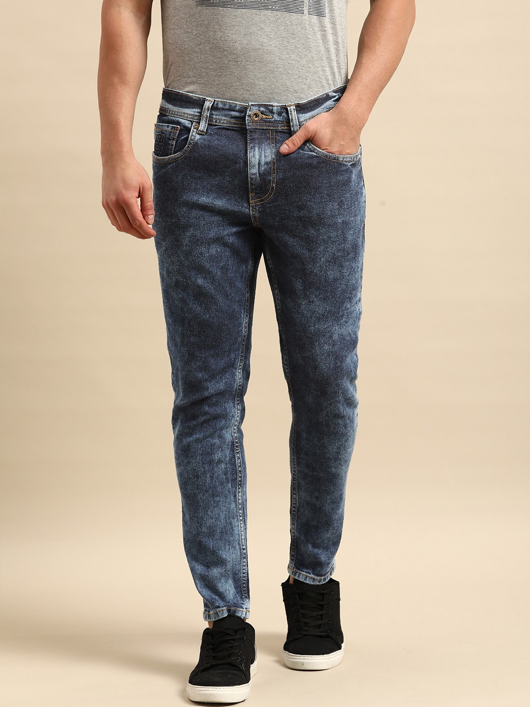 

Being Human Men Blue Skinny Fit Heavy Fade Stretchable Jeans