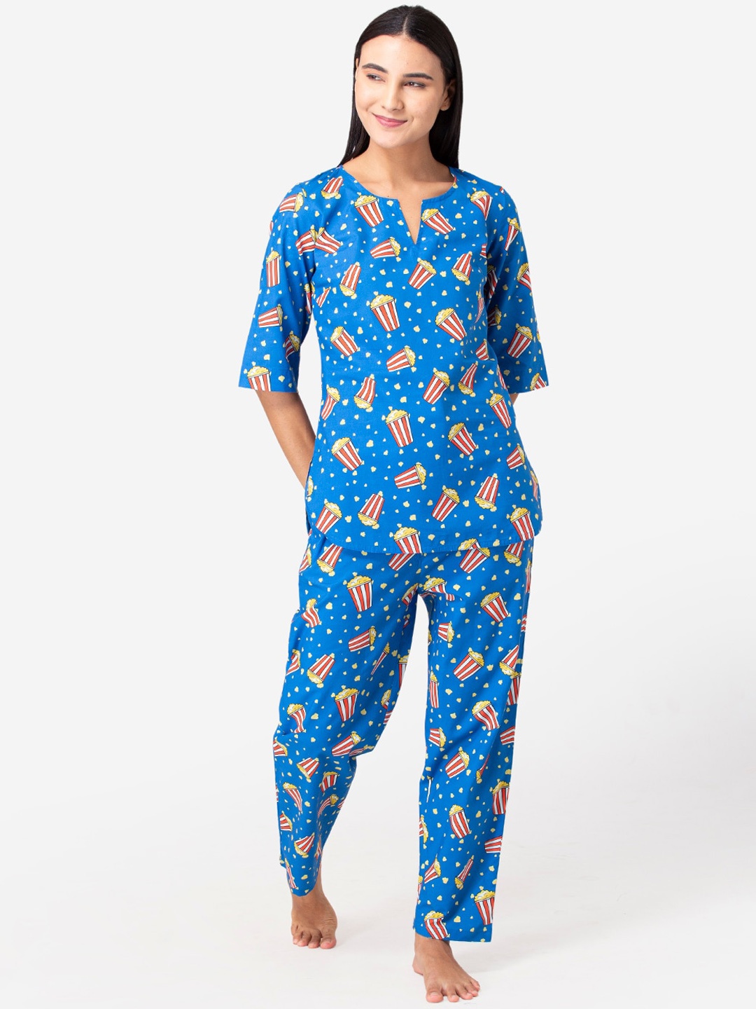 

Fluffalump Women Blue & Red Graphic Printed Pure Cotton 2 Pc Night Suit