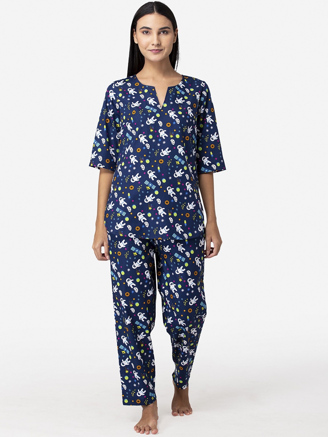 

Fluffalump Women Blue & White Pure Cotton Night suit