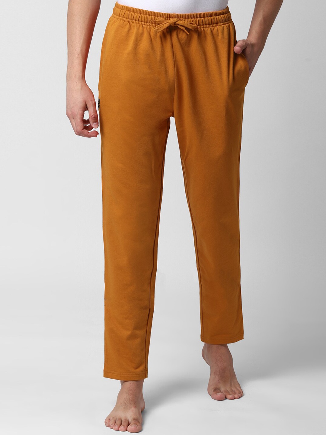 

Peter England Men Yellow Lounge Pants