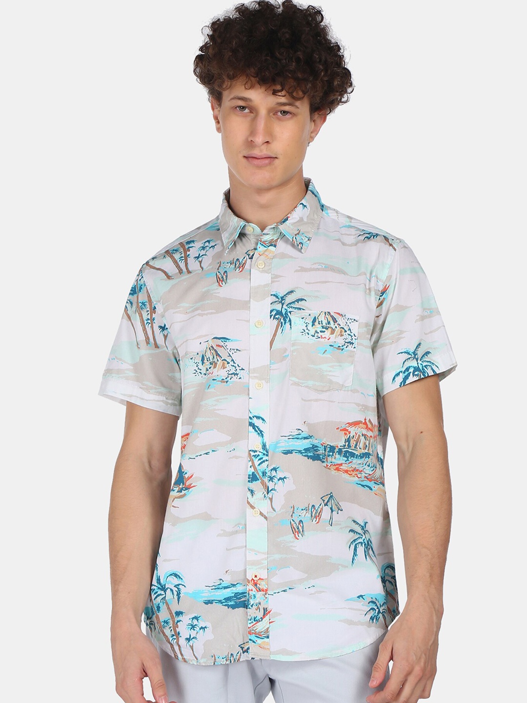 

Aeropostale Men White Floral Opaque Printed Casual Shirt