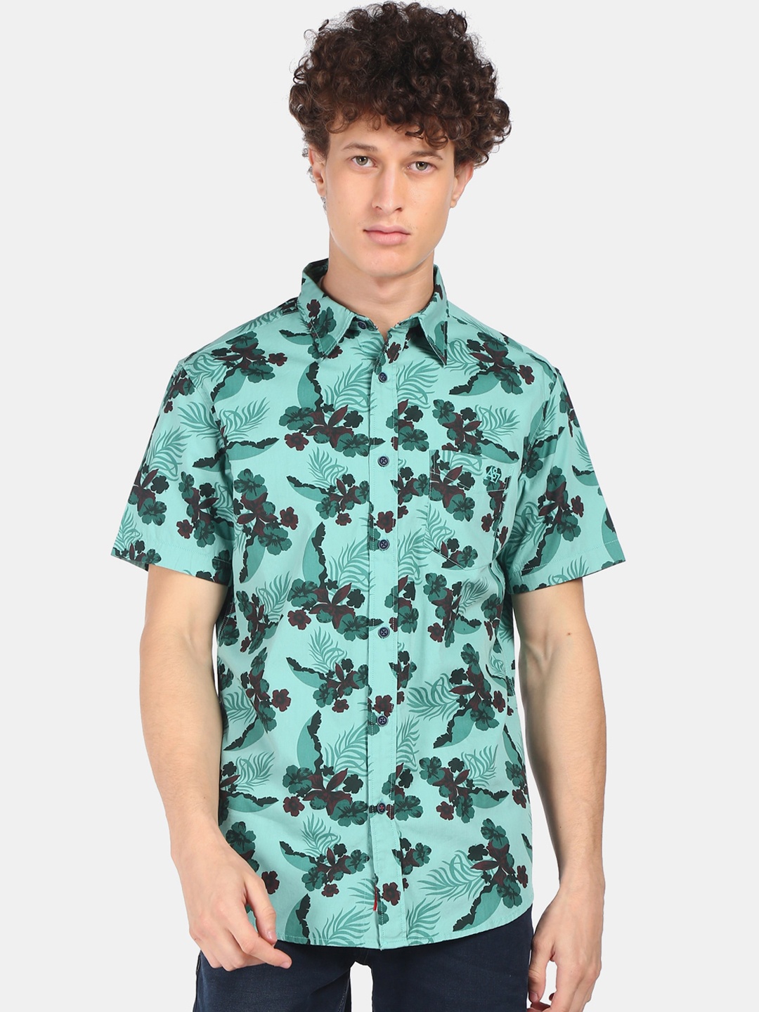 

Aeropostale Men Blue Floral Opaque Printed Casual Shirt