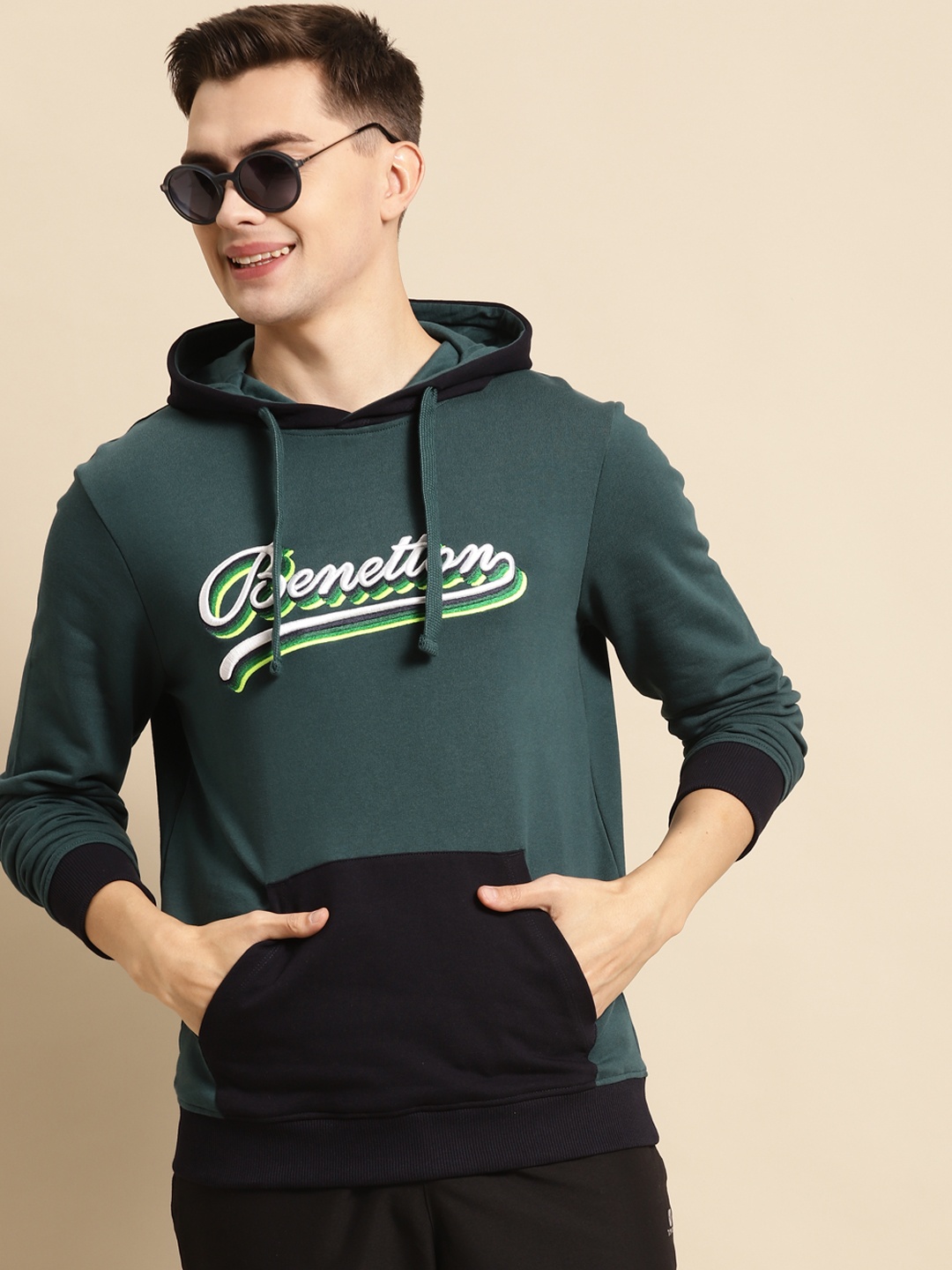 

United Colors of Benetton Men Green Printed Hooded Sweatshirt