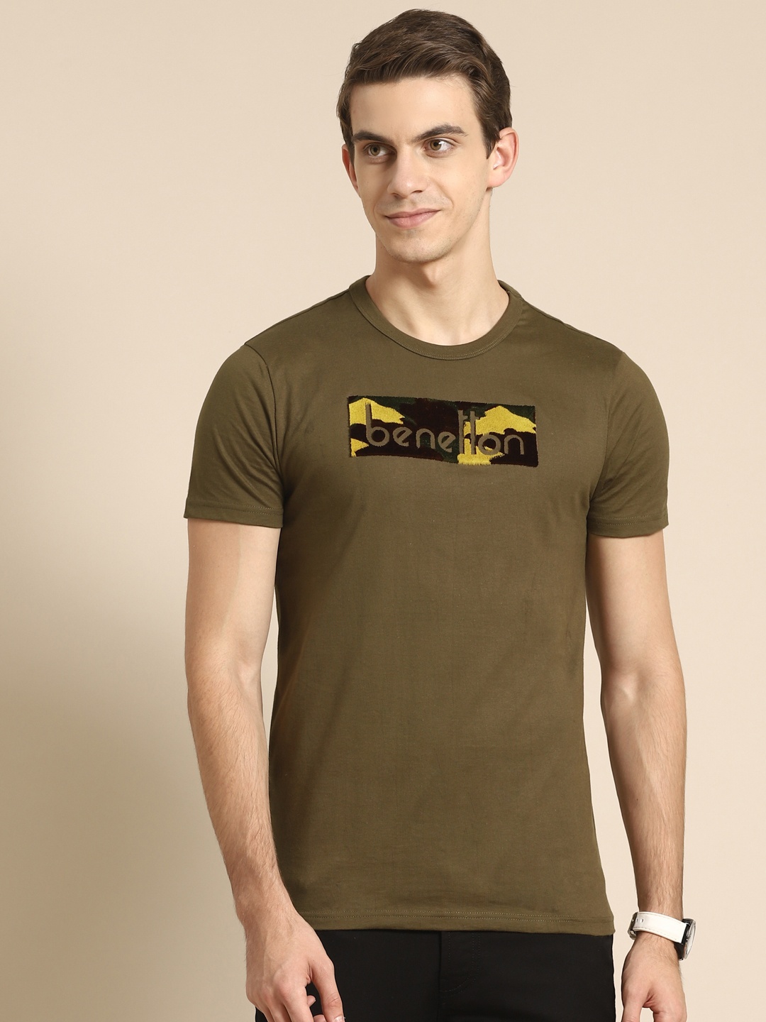 

United Colors of Benetton Men Olive Green Brand Logo Applique T-shirt