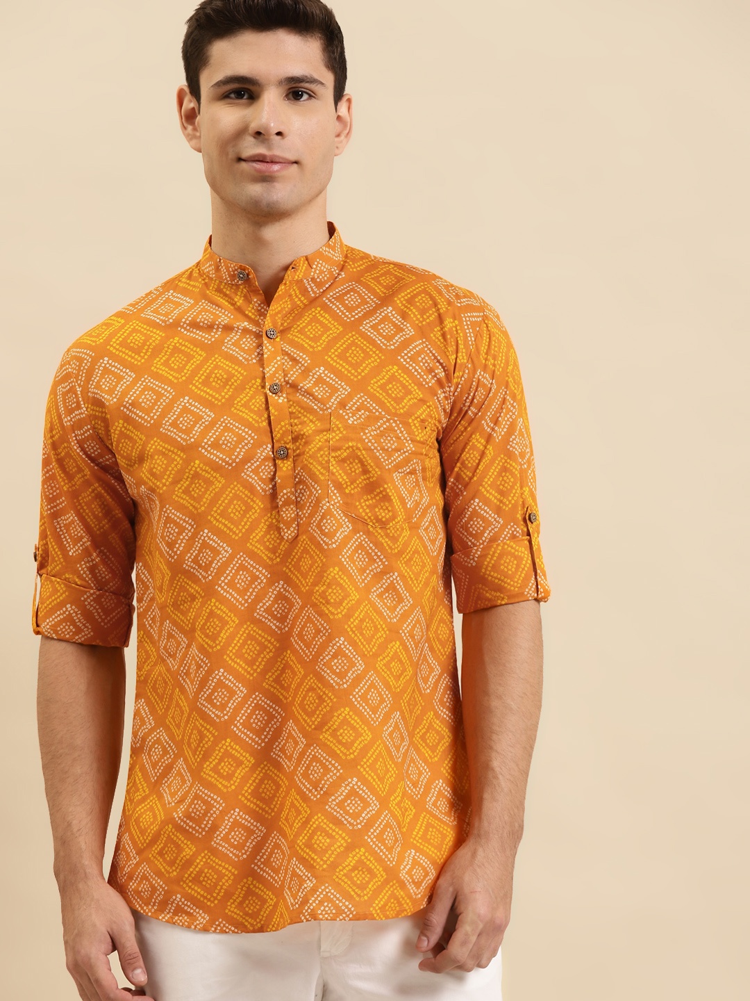 

RAJUBHAI HARGOVINDAS Men Orange Bandhani Cotton Printed Kurta