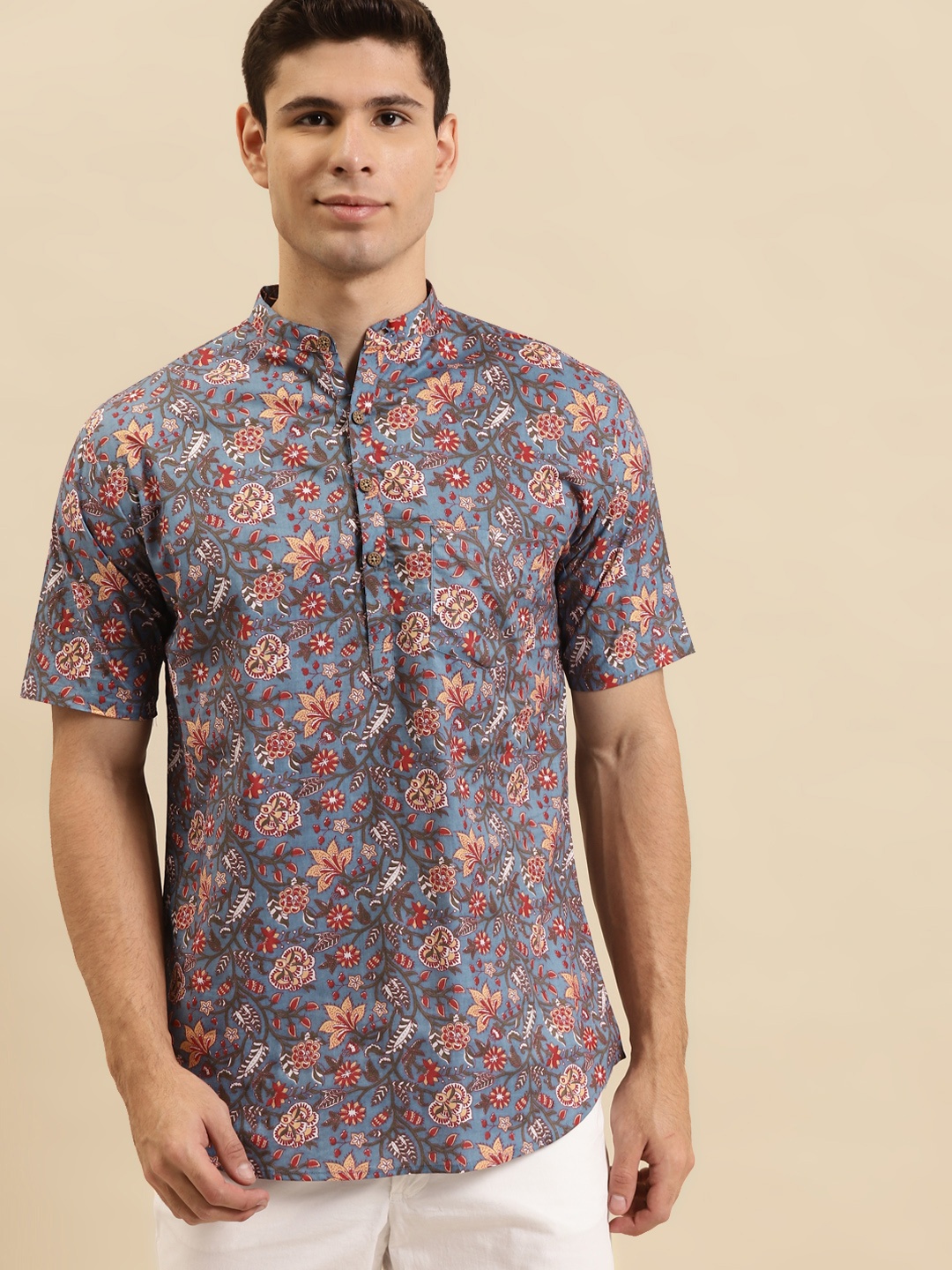 

RAJUBHAI HARGOVINDAS Men Blue Floral Hand Block Printed Kurta