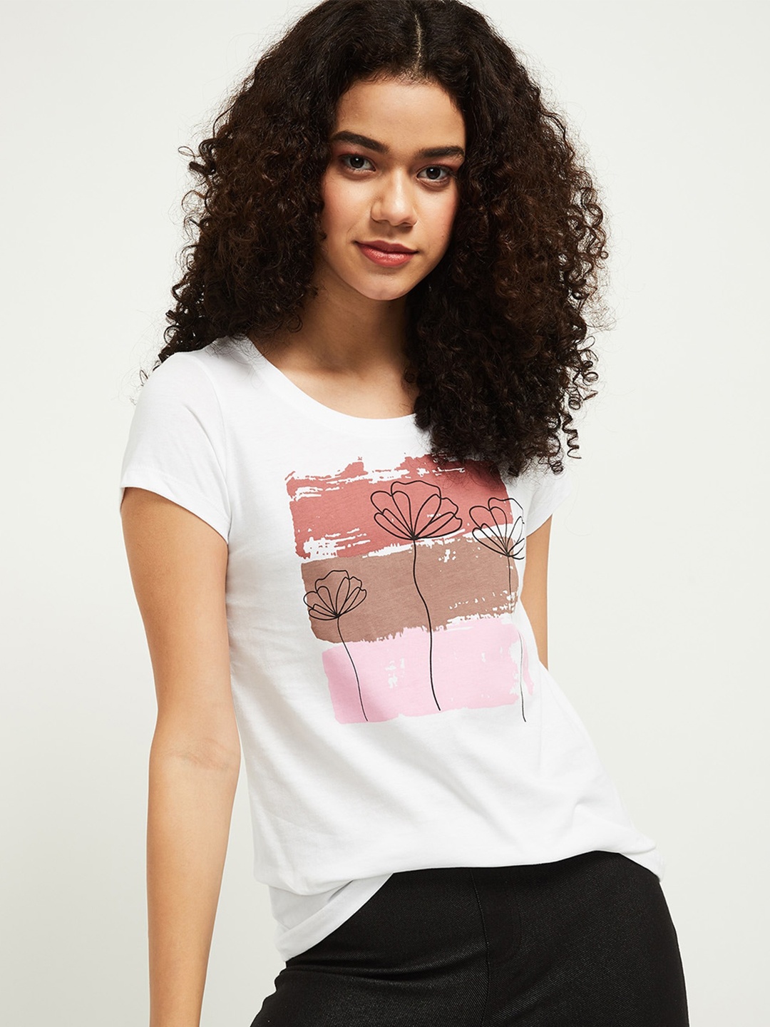 

max Women White & Pink Printed T-shirt