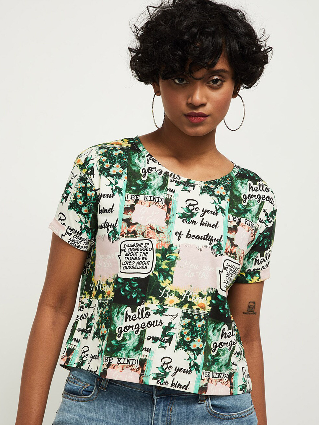 

max Women Multicoloured Printed V-Neck Pockets T-shirt, Multi