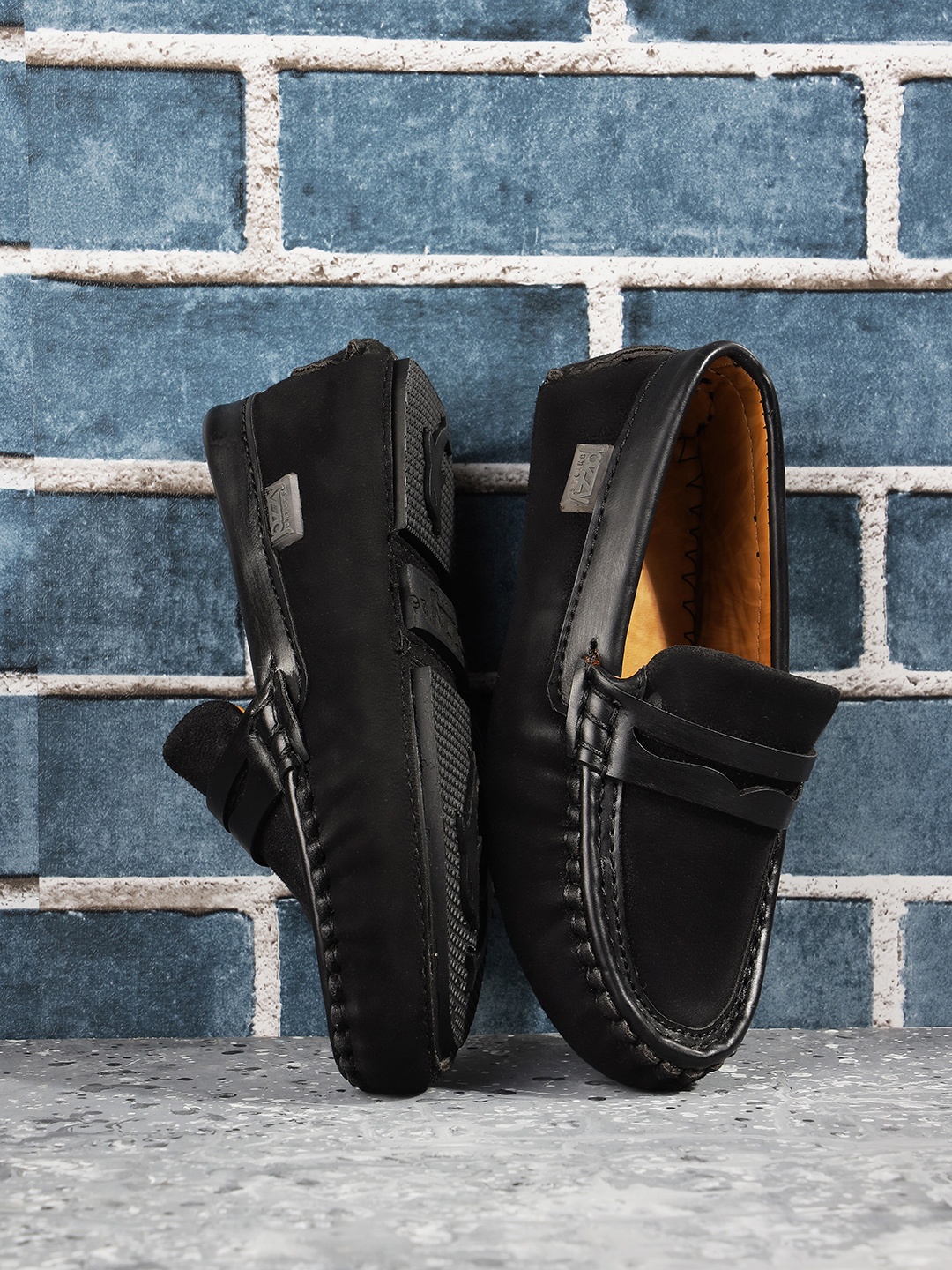 

Jazzy Juniors Boys Black Loafers