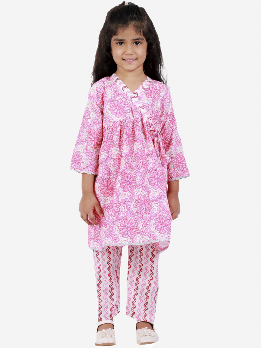 

ahhaaaa Girls Pink & White Floral Printed Angrakha Pure Cotton Kurta with Trousers
