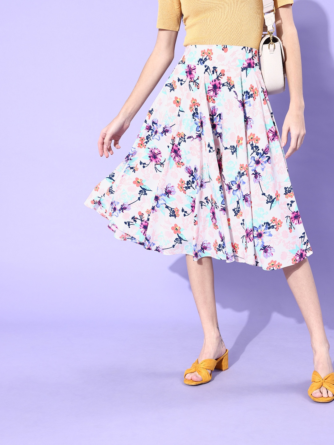 

Berrylush Women White Floral Print High-Rise Wide Waistband Circle Skirt
