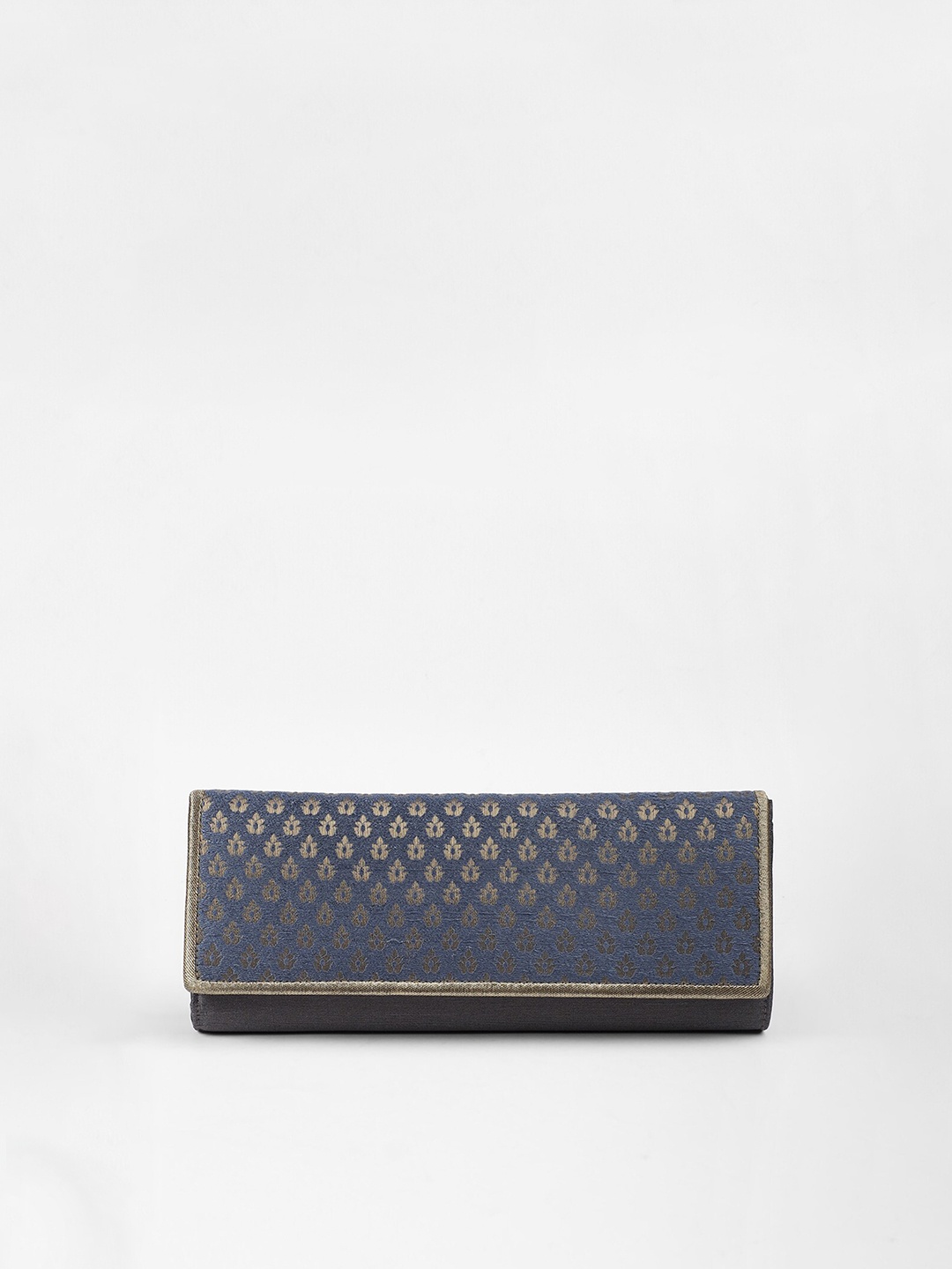 

Fabindia Grey & Bronze-Toned Textured Purse Clutch