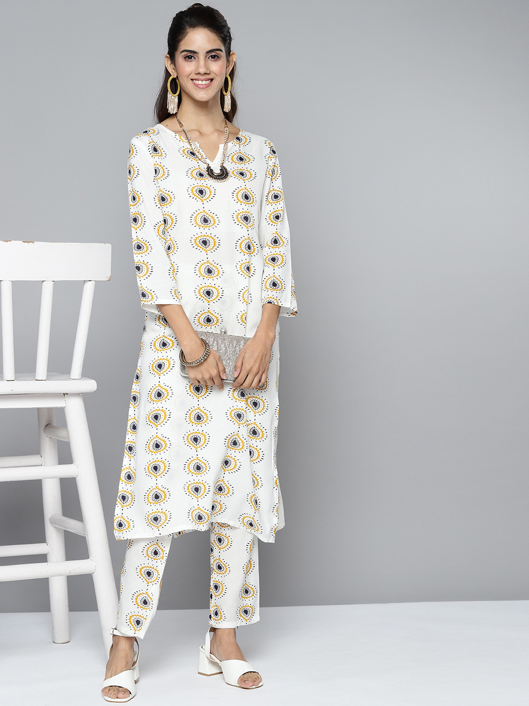 

HERE&NOW Women Off White & Mustard Yellow Printed Regular Kurta with Trousers