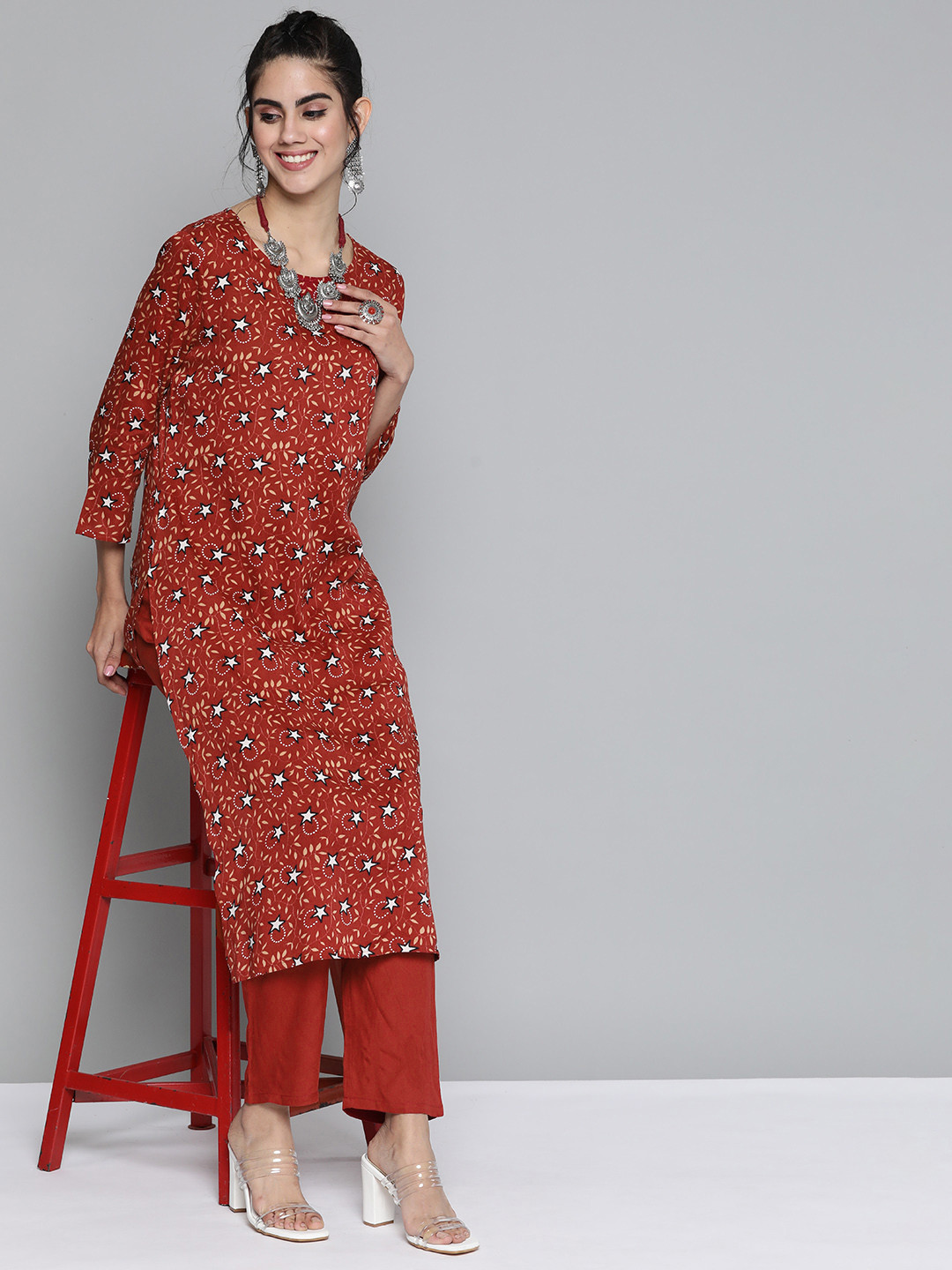 

HERE&NOW Women Rust Red & White Ethnic Motifs Printed Kurta with Trousers