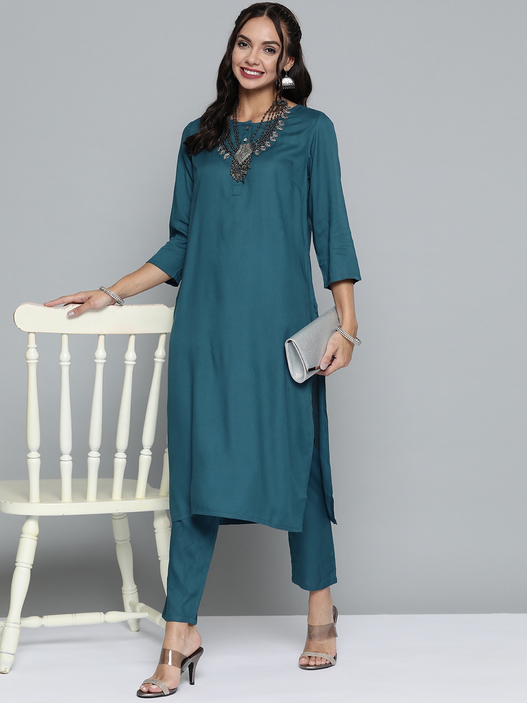 

HERE&NOW Women Teal Blue Solid Straight Kurta with Trousers