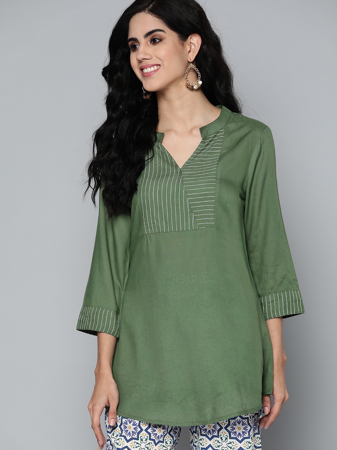 

HERE&NOW Women Green Striped Kurti