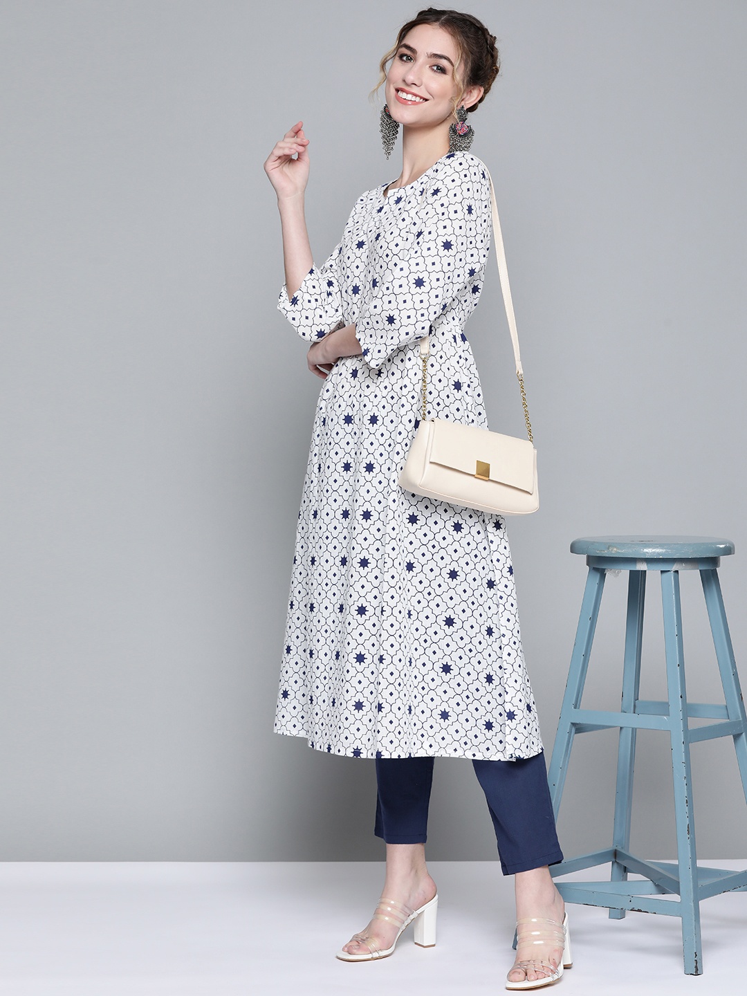 

HERE&NOW Women White & Navy Blue Pure Cotton Ethnic Motifs Printed Kurta with Trousers