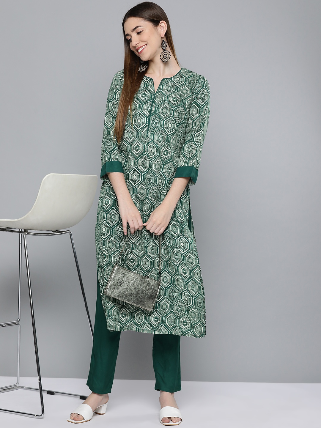 

HERE&NOW Women Green & Off-White Printed Kurta with Trousers