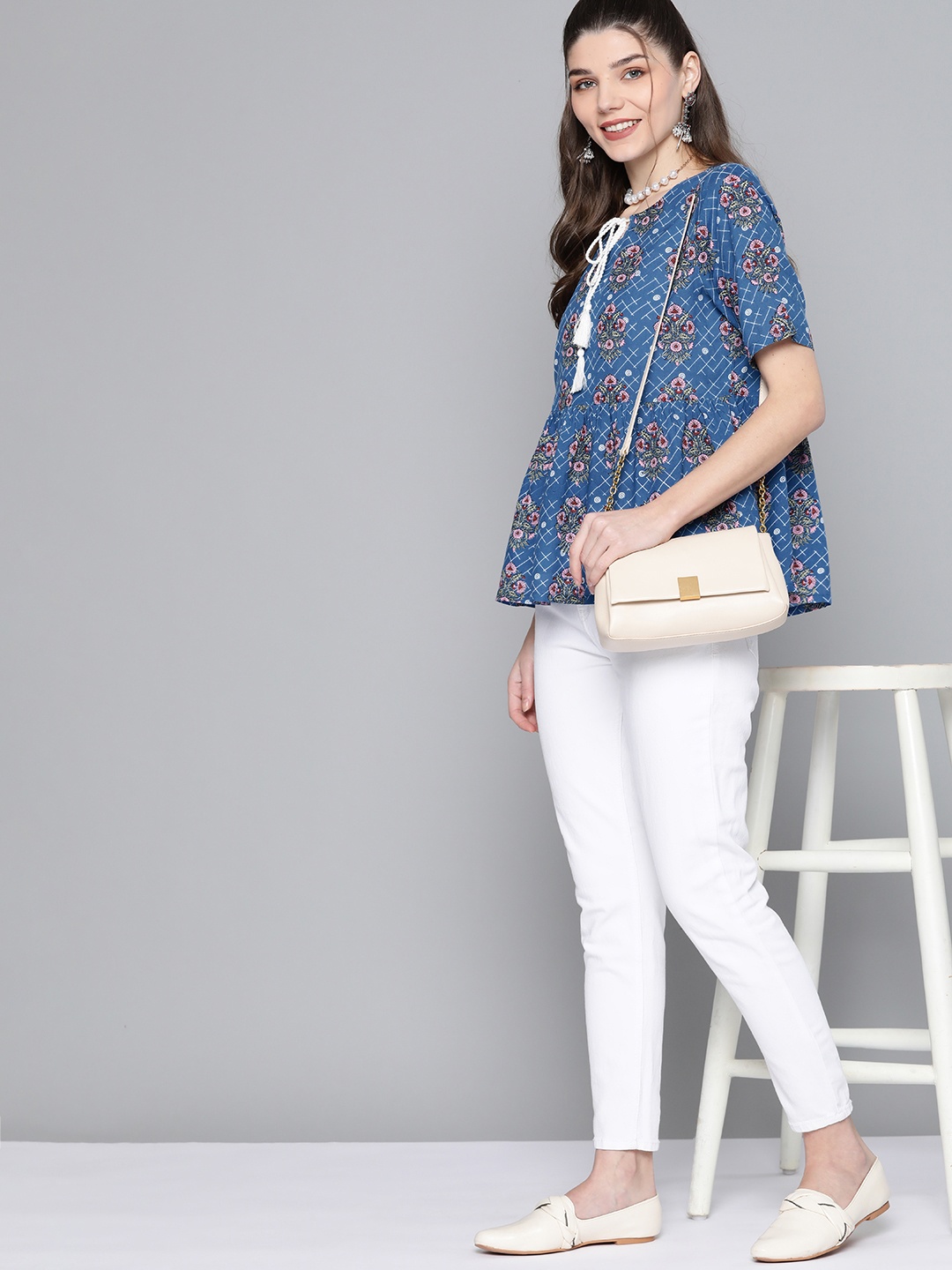 

HERE&NOW Women Blue & Pink Tie-Up Neck Floral Print Top