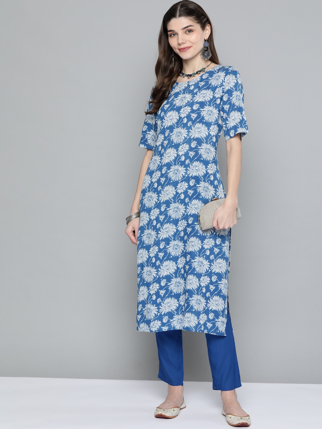 

HERE&NOW Women Blue Floral Printed Kurta with Trousers