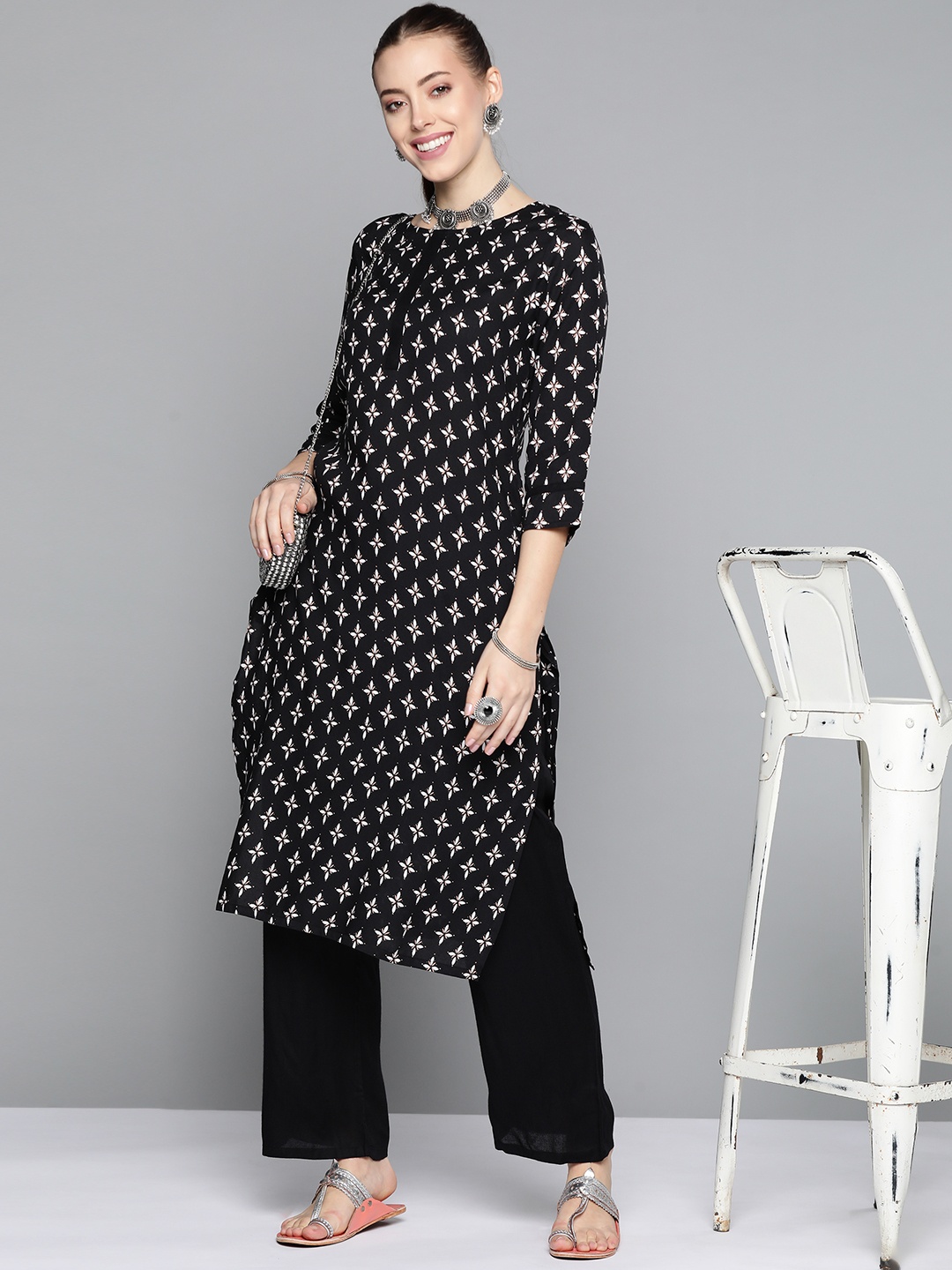 

HERE&NOW Women Black & Off-White Ethnic Motifs Printed Kurta with Palazzos