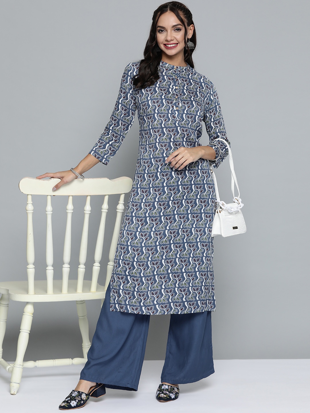 

HERE&NOW Women Navy Blue & White Ethnic Motifs Printed Straight Kurta with Palazzos