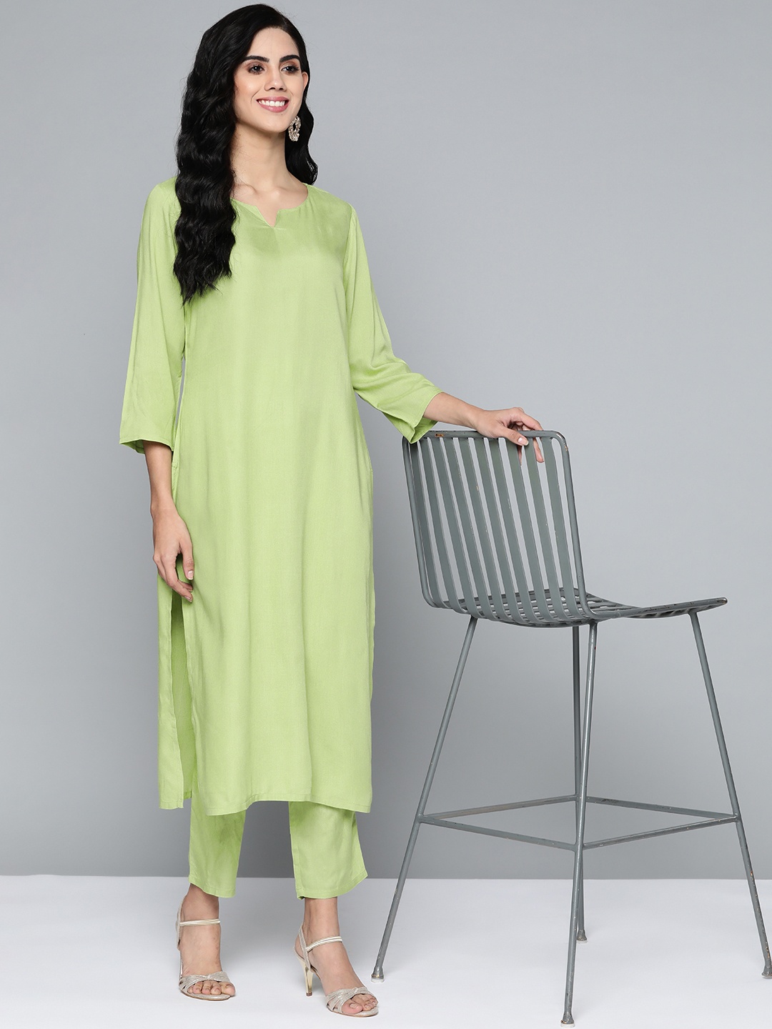 

HERE&NOW Women Green Solid Kurta with Trousers