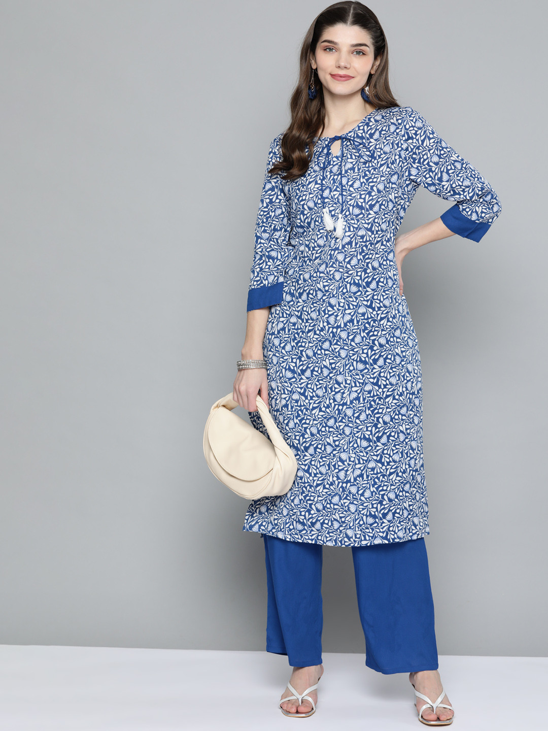 

HERE&NOW Women Blue Ethnic Motifs Printed Kurta with Trousers