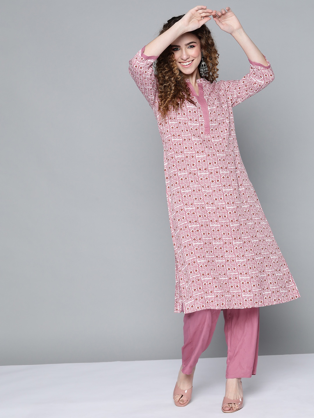 

HERE&NOW Women Pink & White Ethnic Motifs Printed Kurta with Palazzos