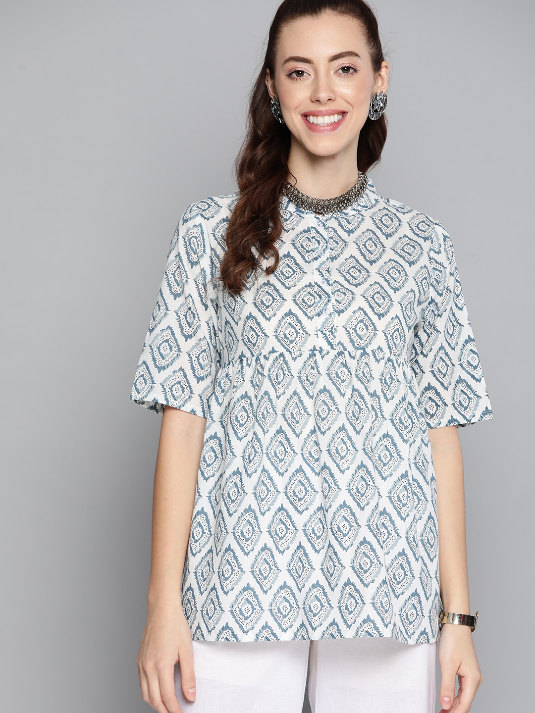 

HERE&NOW Blue & White Ethnic Motifs Print Pure Cotton Short Kurti