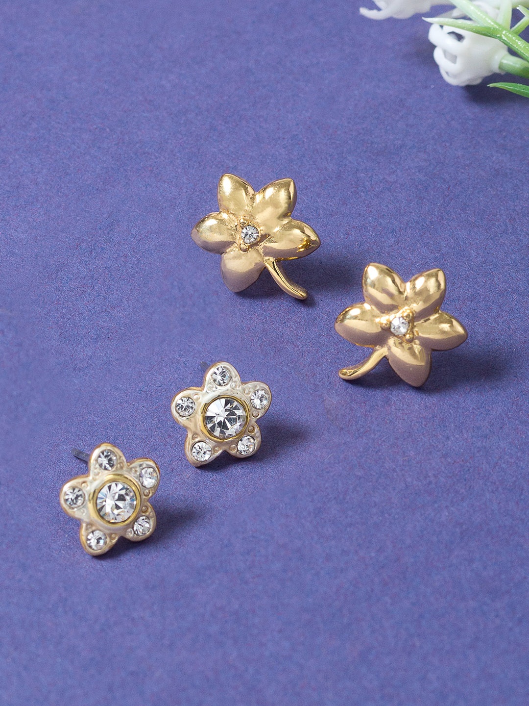 

Golden Peacock Gold-Toned Floral Studs Earrings