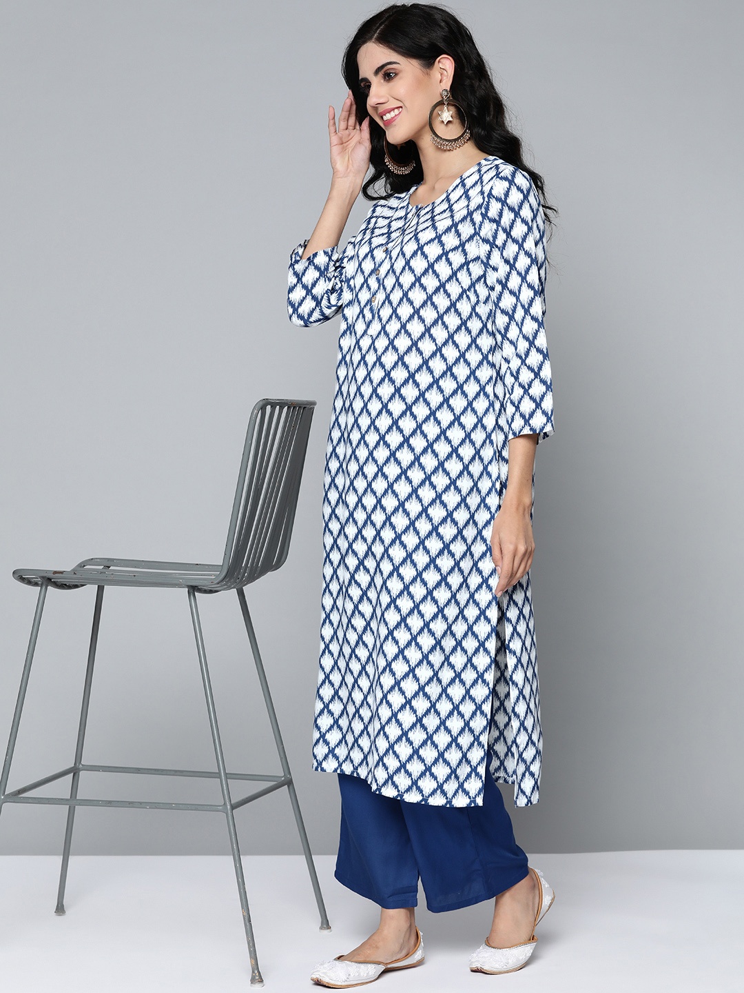 

HERE&NOW Women Navy Blue & White Printed Kurta with Palazzos