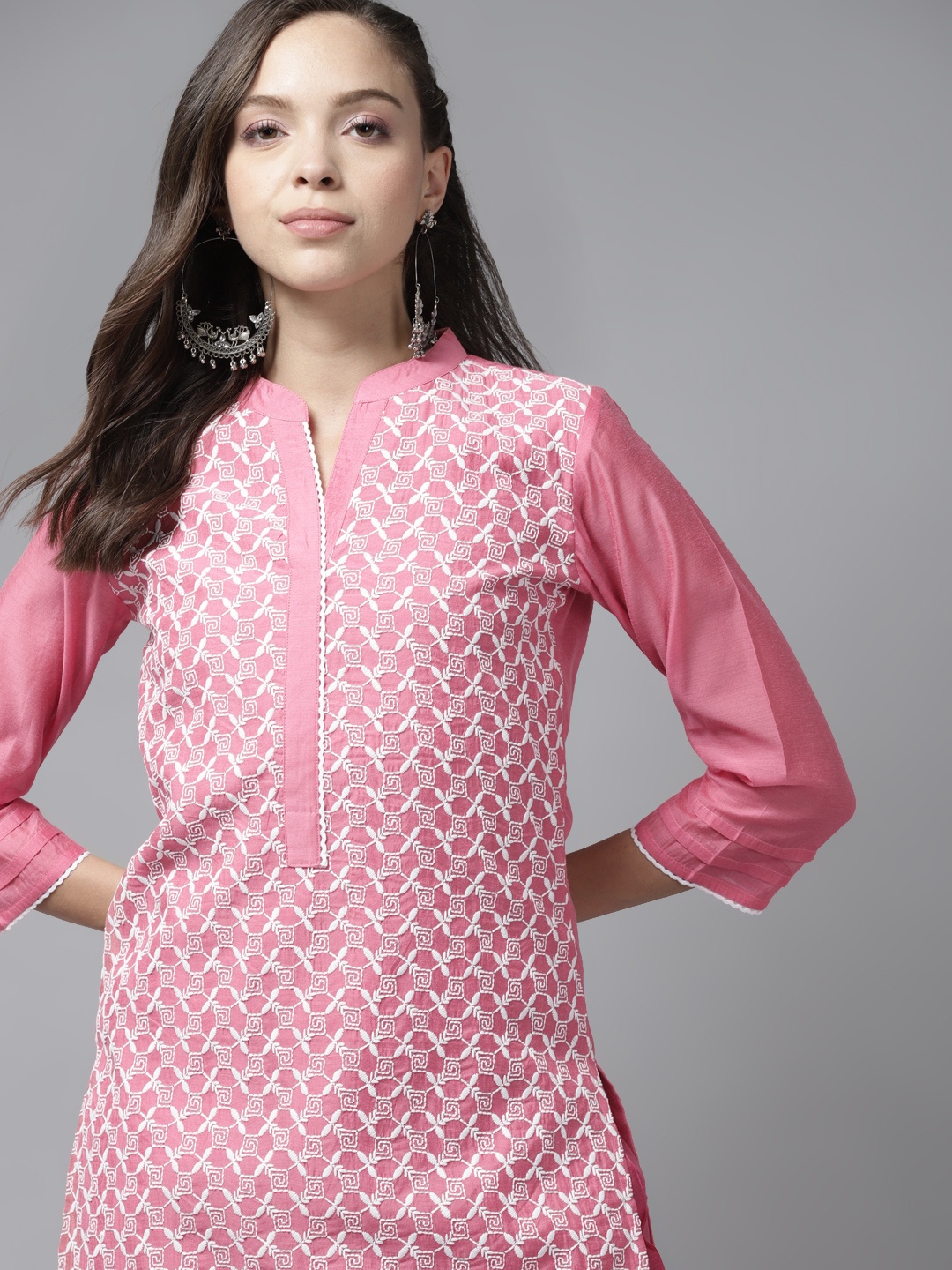 

Indo Era Women Pink Ethnic Motifs Embroidered Regular Kurta with Palazzos