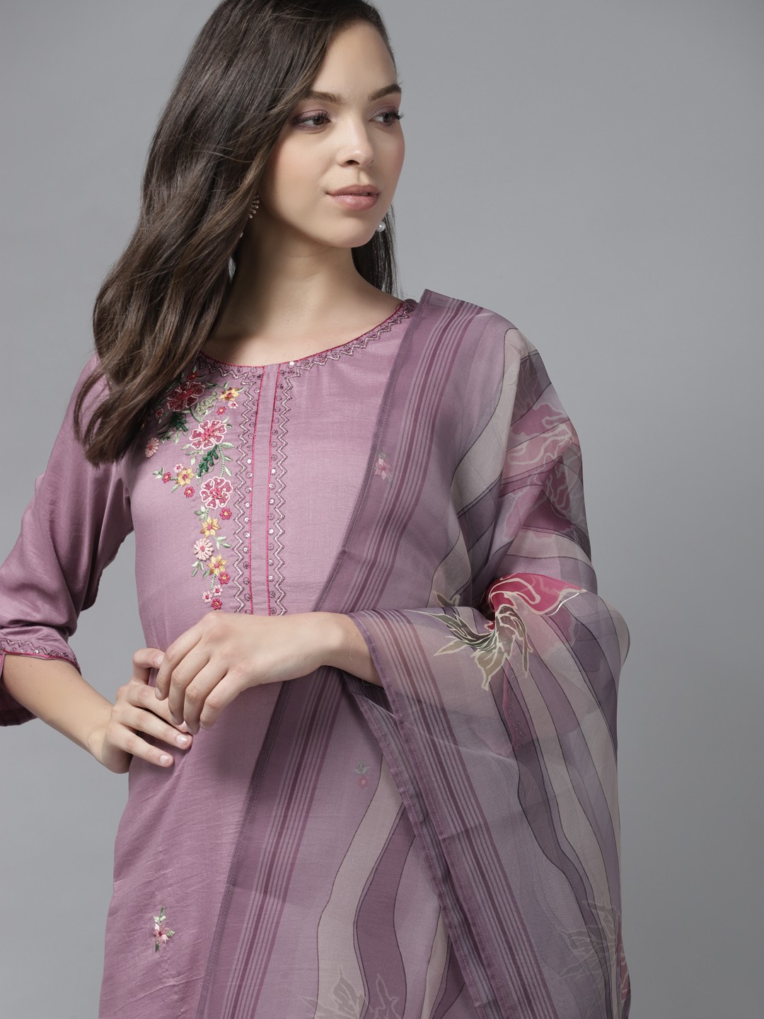 

Indo Era Women Lavender Floral Embroidered Regular Kurta with Trousers & With Dupatta