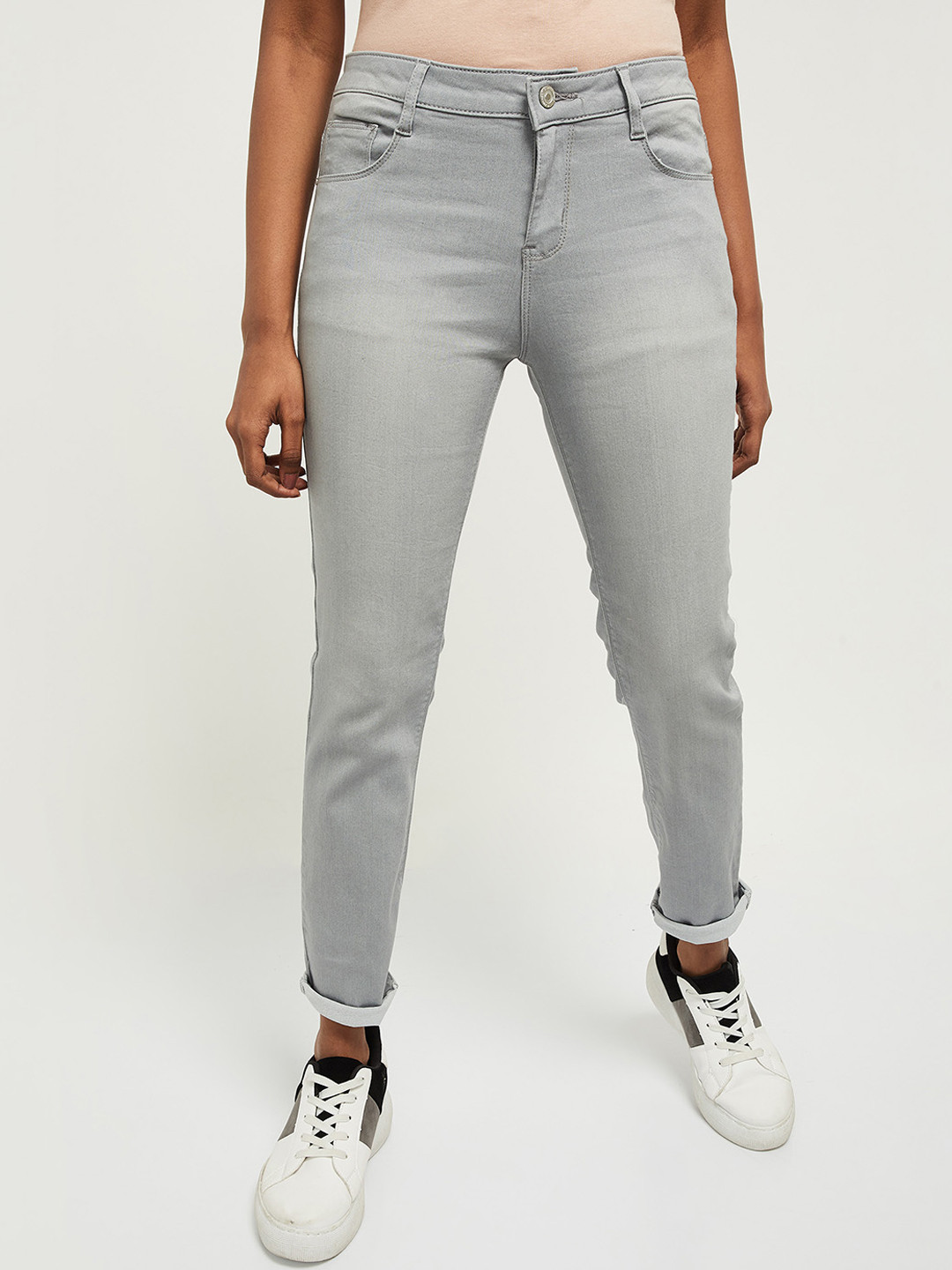 

max Women Grey Skinny Fit Heavy Fade Jeans